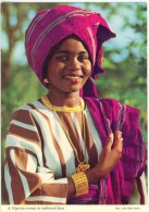 A Nigerian Woman In Traditional Dress  Jeune Femme En Costume Traditionnel  TBE - Nigeria