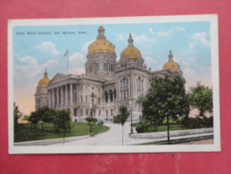 Des Moines,IA--Iowa State Capitol--not Mailed--PJ231 - Autres & Non Classés