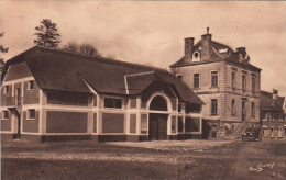 50 - St-SAUVEUR-le-VICOMTE - La Salle Des Fétes, L´Hotel De Ville Et La Gendarmerie. - Saint Sauveur Le Vicomte