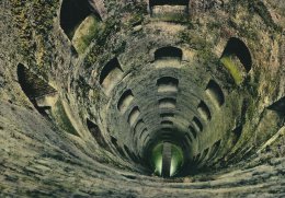 Orvieto -Interior Of St. Patrizio Well - Prospect.     Puits De St. Patrizio - Patrizio Brunnen.  # 01687 - Torres De Agua