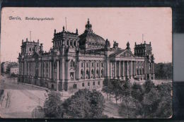 Berlin - Reichstagsgebäude - Tiergarten