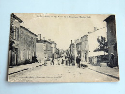 Carte Postale Ancienne : MIRAMBEAU : Cours De La République , Quartier Sud , Animé - Mirambeau