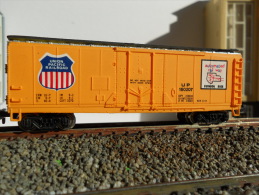 SCALA N -CARRO MERCI CHIUSO USA (BOXCAR) - UNION PACIFIC - BACHMANN - Güterwaggons
