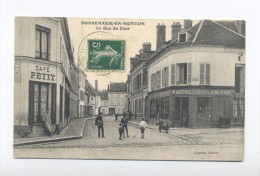 Donnemarie-en-Montois. La Rue Du Four. - Donnemarie Dontilly