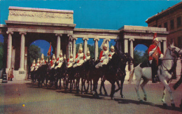 Queen's Life Guard The Household Cavalry - Police - Gendarmerie