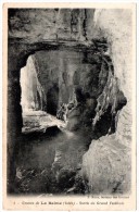 CP, 38, Grottes De LA BALME - Sortie Du Grand Vestibule, Vierge - La Balme-les-Grottes