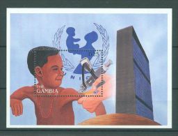 Gambia - 1996 Unicef Block MNH__(TH-1126) - Gambie (1965-...)