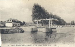 PICARDIE - 80 - SOMME - SAINT VALERY SUR SOMME - Pont Levis Et Avenue Carnot - Bord Gauche Croqué - Saint Valery Sur Somme