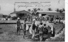 Afrique Noire  Dahomey - Bénin :  Cotonou  Embarquement De L'Huile De Palme   (voir Scan) - Dahomey