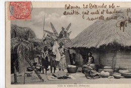 Afrique Noire  Dahomey - Bénin :   Chez La Teinturière  Cotonou ??  ( Voir Scan) - Dahome