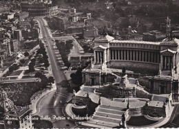 Italia--Roma--Altare Della Patria E Colosseo - Altare Della Patria