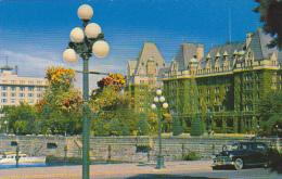 Flower Baskets And Empress Hotel Victoria Canada - Victoria