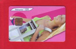 288 - Telecarte Publique Cabine Bagage Femme 1 (F1323G) - 2004