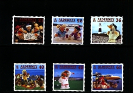 ALDERNEY - 2000  WOMBLES HOLIDAY  SET  MINT NH - Alderney