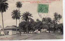 Afrique Noire  Guinée  Conakry:   Rue Du Commerce   (voir Scan) - Guinea