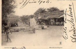 Afrique Noire  Guinée     Siguiri   Le Marché   (voir Scan) - Guinea