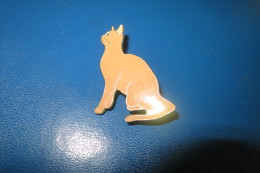 BROCHE ... CHAT ABYSSIN SORREL - Brooches