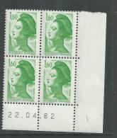 France Type Liberté N° 2219 XX : 1 F. 60 Vert En Bloc De 4 Coin Daté Du 22 . 04 . 82 Sans Charnière TB - 1980-1989