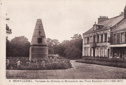 MONT CASSEL, Terrasse Du Chateau Et Monuments Des Trois Batailles - Cassel