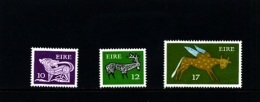 IRELAND/EIRE - 1977  SYMBOLICAL ANIMALS  SET  MINT NH - Nuevos