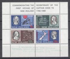 New Zealand - 1969 James Cook Overprint Block MNH__(TH-3144) - Blocs-feuillets