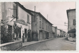 42 // BELMONT   La Poste,   Combier édit 9 X 14 - Belmont De La Loire