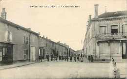 Août13b 920 : Givry-en-Argonne  -  Grande Rue - Givry En Argonne
