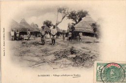 Afrique Noire   Soudan   St Isidore  Village Catholique  (Voir Scan ) - Sudan