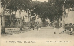 Pointe-à-Pitre (Guadeloupe) La Place De La Victoire - Pointe A Pitre