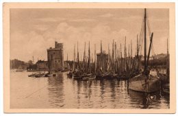 CP, LA ROCHELLE, Vue Générale Du Port, Vierge - Fishing Boats