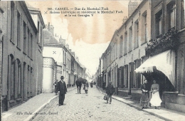 NORD PAS DE CALAIS - 59 - NORD - CASSEL - Rue Du Maréchal Foch - Rousseurs - Cassel