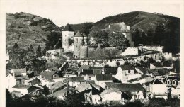 CPSM 63 CHATELDON VUE GÉNÉRALE ET LE CHÂTEAU - Chateldon