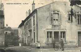 Août13b 1228 : Neuves-Maisons  -  Poste - Neuves Maisons