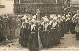 B-13-3379 :  Plougastel-Daoulas Procession - Plougastel-Daoulas