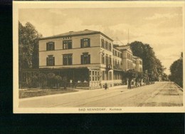Bad Nenndorf Allee Straße Mit Kurhaus Person Sw Um 1925 - Bad Nenndorf
