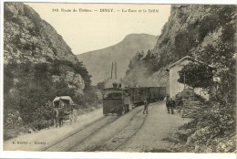 Carte Postale Ancienne Dingy Saint Clair - La Gare Et Le Défilé - Chemin De Fer - Dingy-Saint-Clair