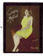 CHROMO EROTIQUE FEMMES ARTISTE PIN UP Cigarettes MELIA : " Hellys " Illustrateur Wyndham - Melia