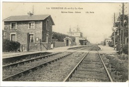 Carte Postale Ancienne La Verrière - La Gare - Chemin De Fer - La Verriere