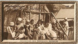 CHOCOLAT SUCHARD : IMAGE N° 192 . MADAGASCAR . UN VILLAGE DANS LA MONTAGNE . - Suchard
