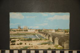 CP, 03, Moulins Vue Generale Et  Pont De Regemortes N°10 Edition Du Lys - Moulins