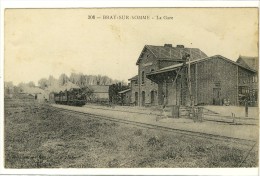 Carte Postale Ancienne Bray Sur Somme - La Gare - Chemin De Fer - Bray Sur Somme