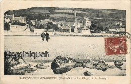 La Plage Et Le Bourg - Saint-Michel-en-Grève