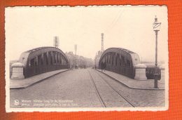 1 Cpa Menin - Nouveau Pont Dans La Rue De Lille - Menen