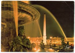 CP, 75, PARIS La Nuit, La Place De La Concorde Illuminée, Voyagé En 1973 - Parijs Bij Nacht