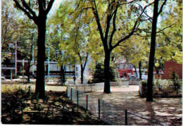 Villeneuve La Garenne  Parc De L'hotel De Ville - Villeneuve La Garenne