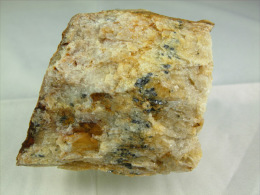 Delcampe - GALENE DANS  QUARTZ BLANC ET BRUN JAUNE 5, X 5, CM   FILON SAINT LOUIS - Minerals