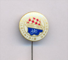 CYCLING / CROATIAN CYCLING CLUB ´´KARLOVAC´´ , 1889-1974 , Commemorative Pin - Radsport