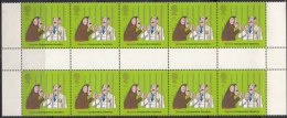 Gutter Block Of 10, MNH DNA Discovery, Ape, Animal  Science, Health, Medicine, Biology, Great Britain 2002 MNH - Blocchi & Foglietti