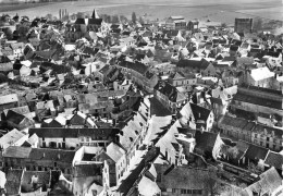 EN AVION AU DESSUS DE : HOUDAN - Vue Générale - Houdan