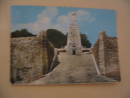 MONUMENT A LA VICTOIRE ET AUX SOLDATS DE VERDUN... - Monuments Aux Morts